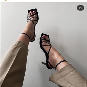 Zara leather heeled sandals bloggers favorite